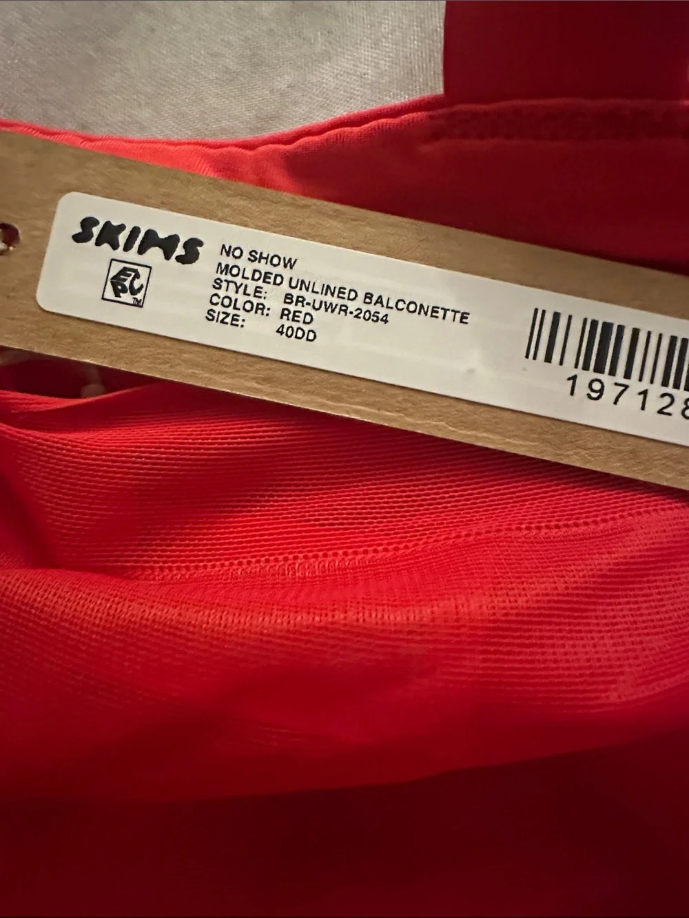Skims No Show Molded Unlined Balconette